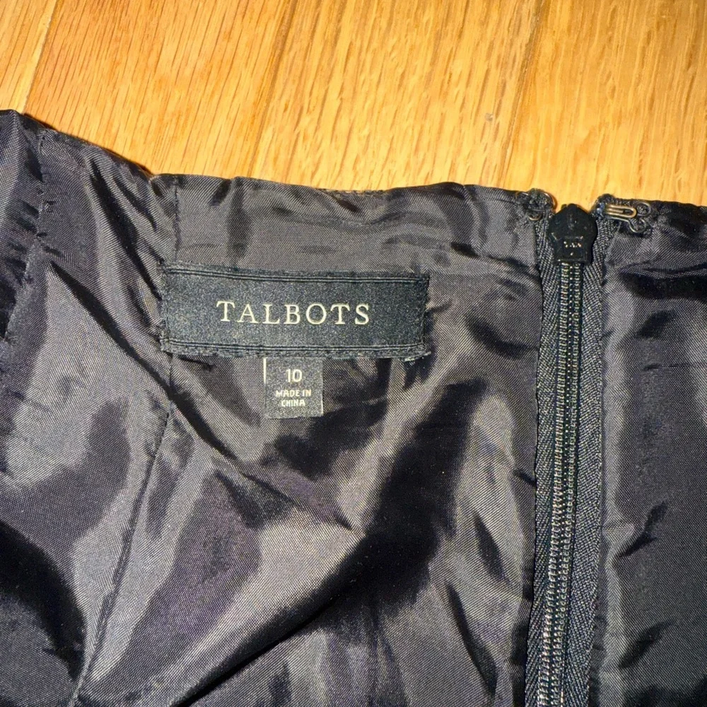 Talbots Black Lace pencil Skirt size 10